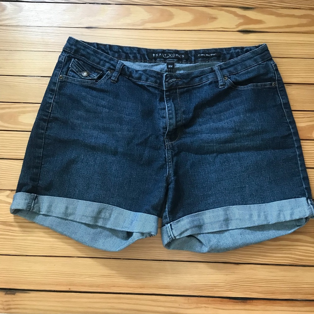 Gorgeous jeans shorts box 1